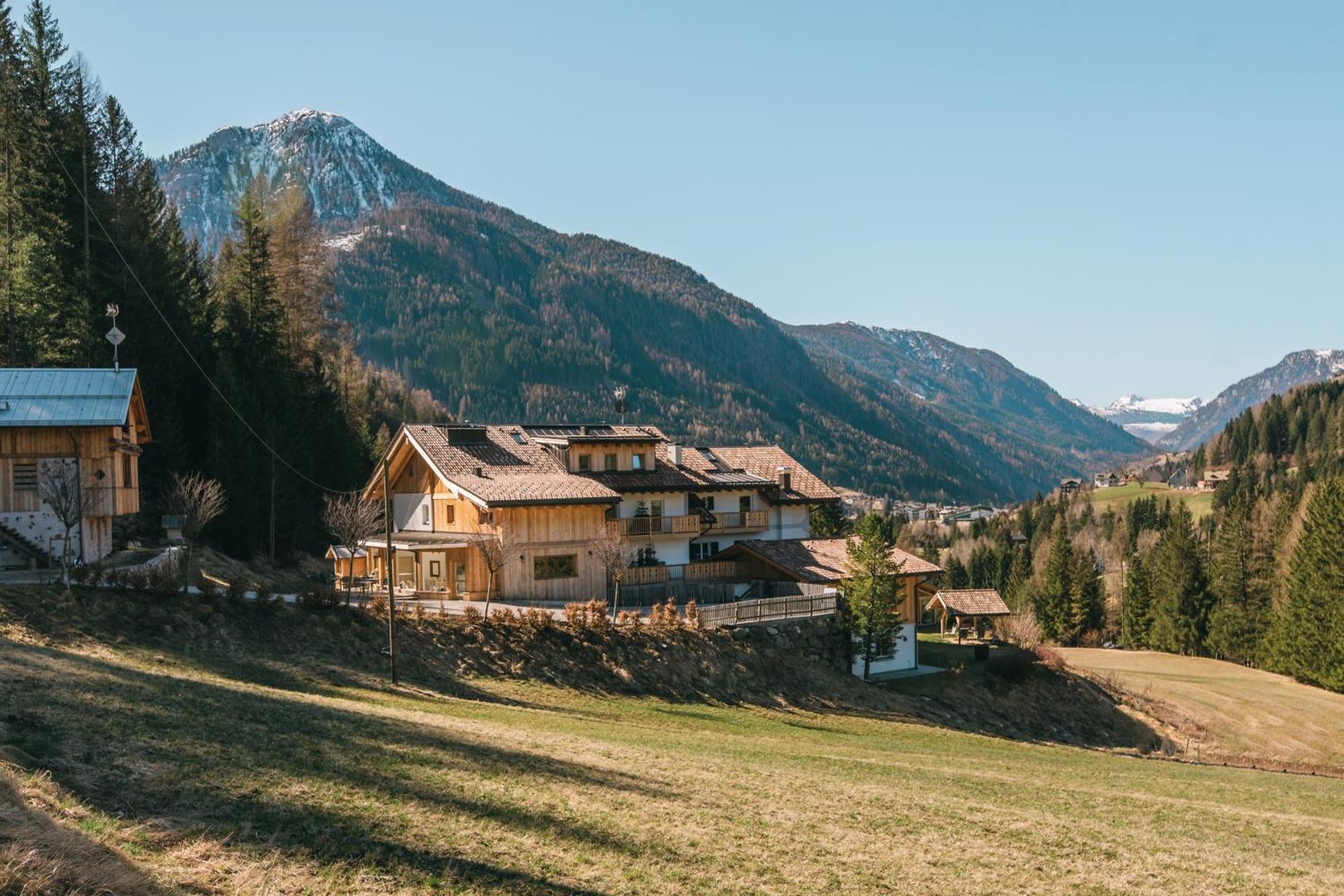 La Lum De Roisc Hotel Soraga Bagian luar foto