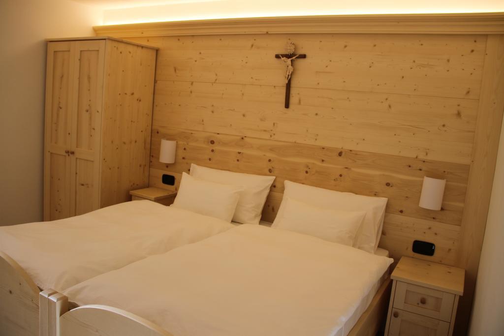 La Lum De Roisc Hotel Soraga Bagian luar foto